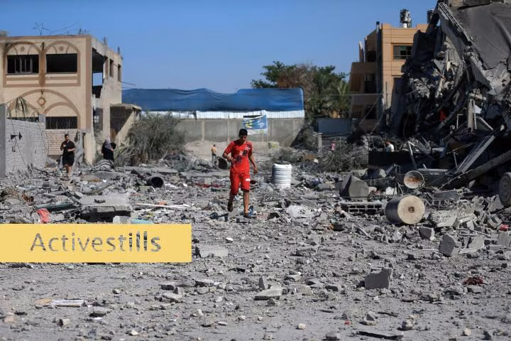 Mirvis - The destroyed quarter of Al Zahra after Israeli airstrikes