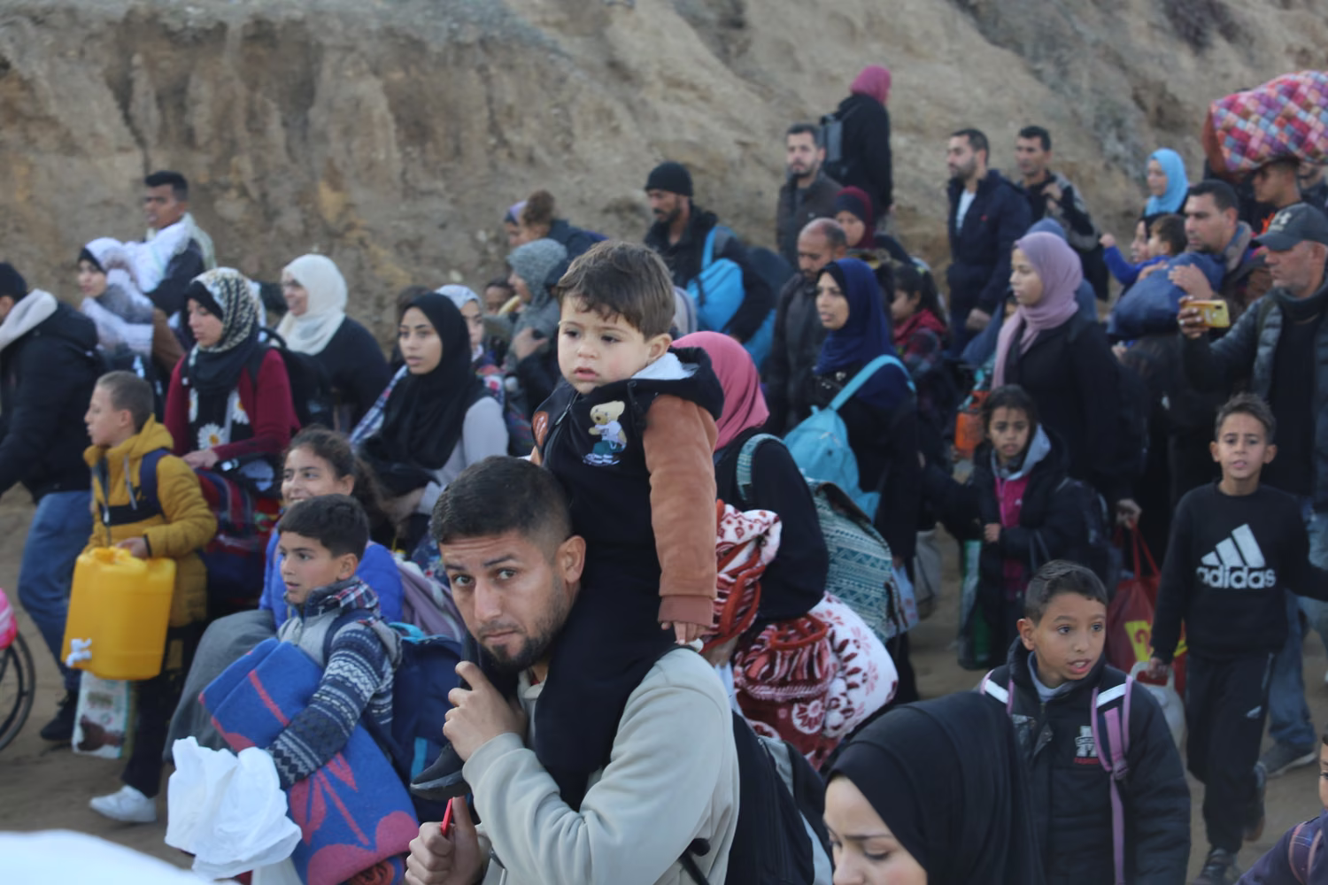 Gazan refugees trying to reclaim their homes - Evacuate